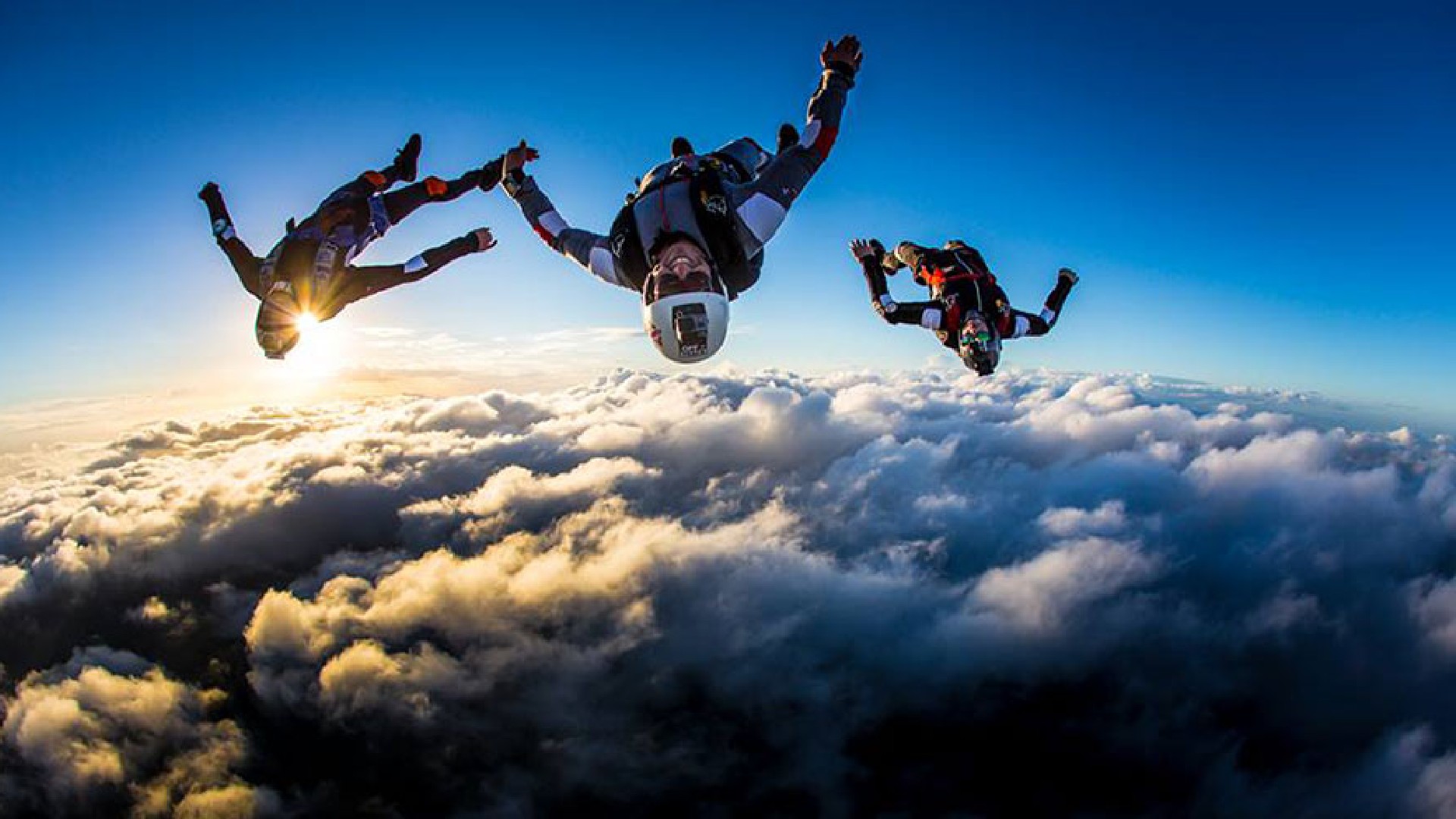 Skydiving In Germany: Open Your Arms To The Gushing Winds & Alluring Views!